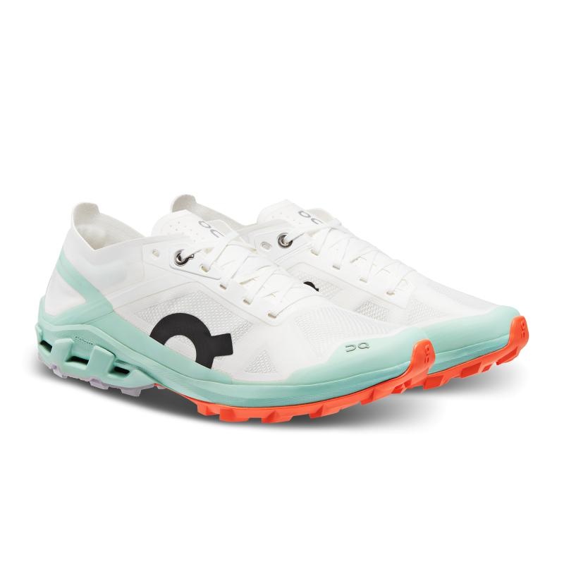 On Running Cloudventure Peak 3 Women's Competition Running Shoes Undyed-White | ZWXUN-0389