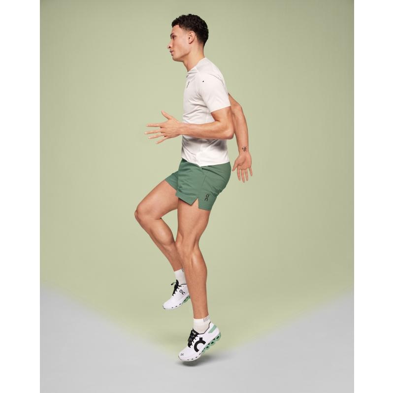 On Running Essential Men's Short Ivy Green | AWNID-2546