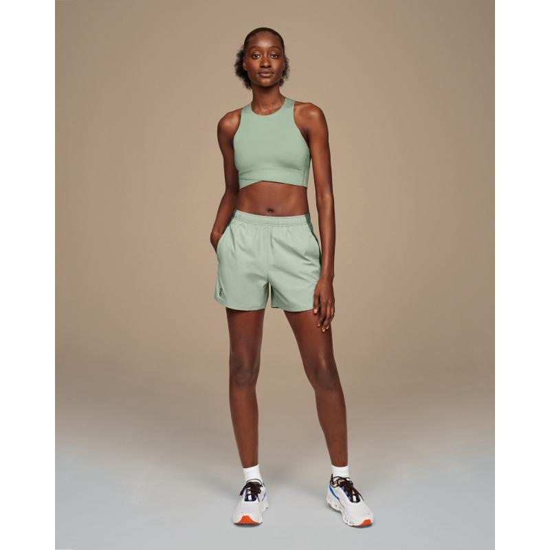 On Running Essential Women's Short Moss | Ivy Mint | BUQSP-1395