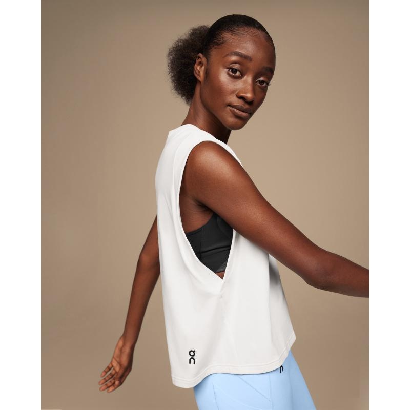 On Running Focus Crop Women's Tank Top White | NMZXY-0372