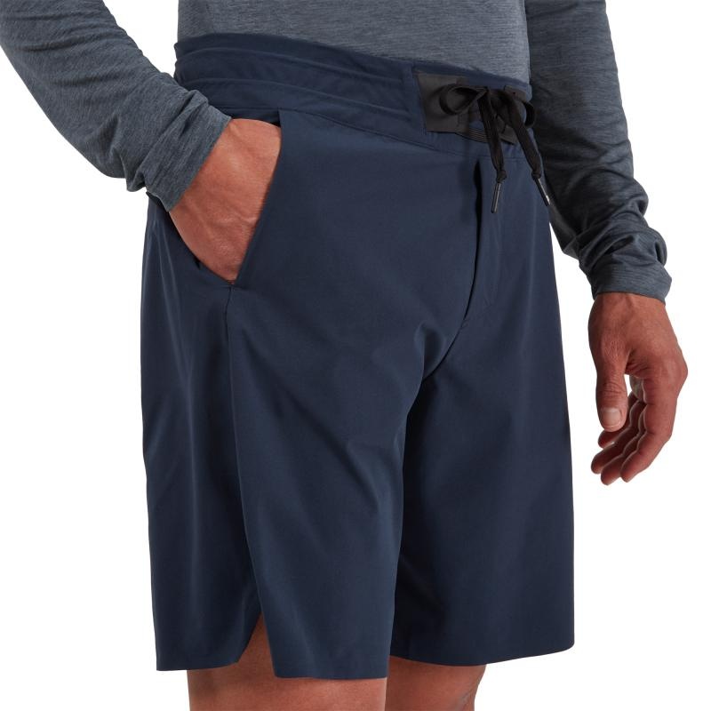 On Running Hybrid Men's Short Navy | MZANL-1927